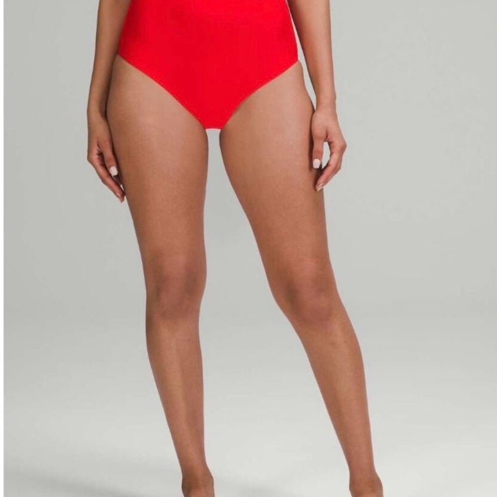 LULULEMON Waterside High Waist Skimpy Fit Swim Bottom Womens 8 Red Minimalist